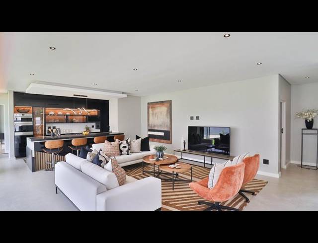 4 BEDROOM HOUSE FOR SALE IN MIDSTREAM ESTATE